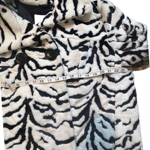 Chokolat White & Black Faux Fur Women’s Warm Winter Go Out Jacket size Large - Picture 11 of 12